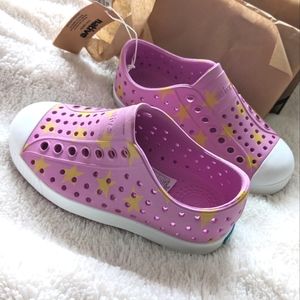 NATIVE Jefferson Sugarlite Print Pink Morning Stars NEW Size 9 Kids